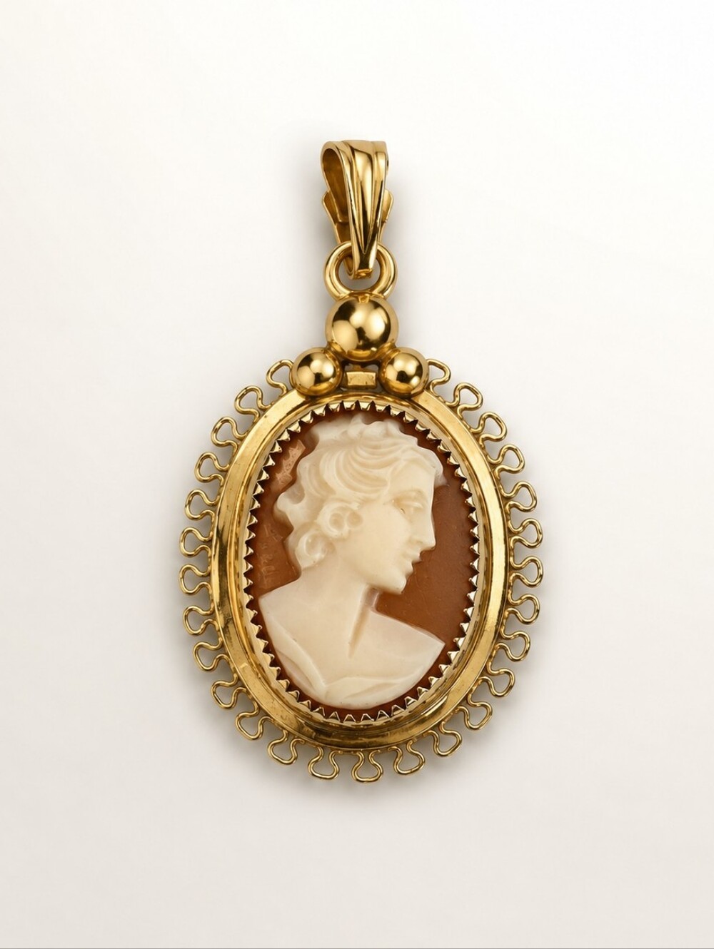 Vintage 12K Gold Filled Cameo Pendant – 1930's